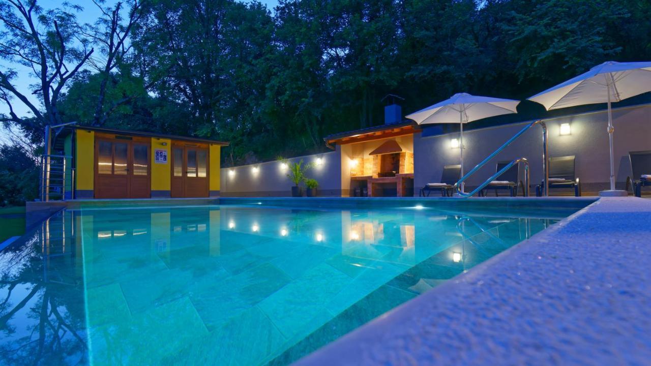 Casa Valla By Rent Istria Buzet Extérieur photo